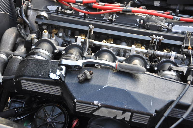 Illustration for article titled BMW oil pressure switch removal - success (kinda)
